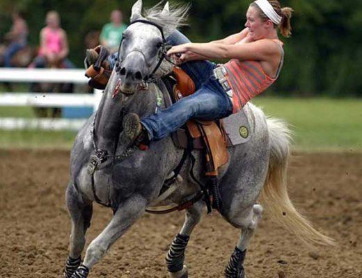 Perhaps if more barrel racers sat into their saddle this wreck-in-progress wouldn't have happened.